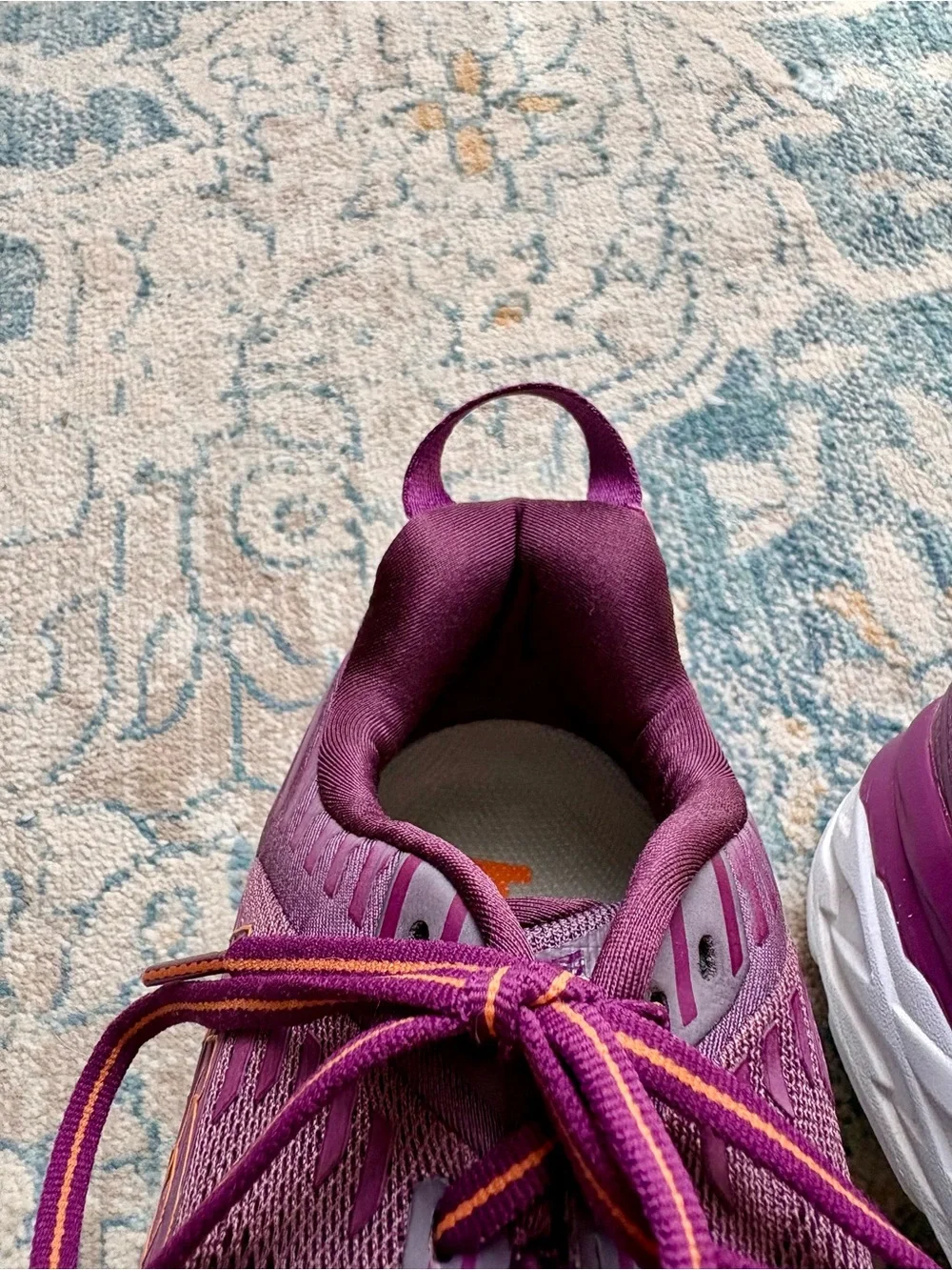 Hoka Women's Bondi 6 Maximalist Running Shoe Purple Athletic Gym Shoes Size 9
